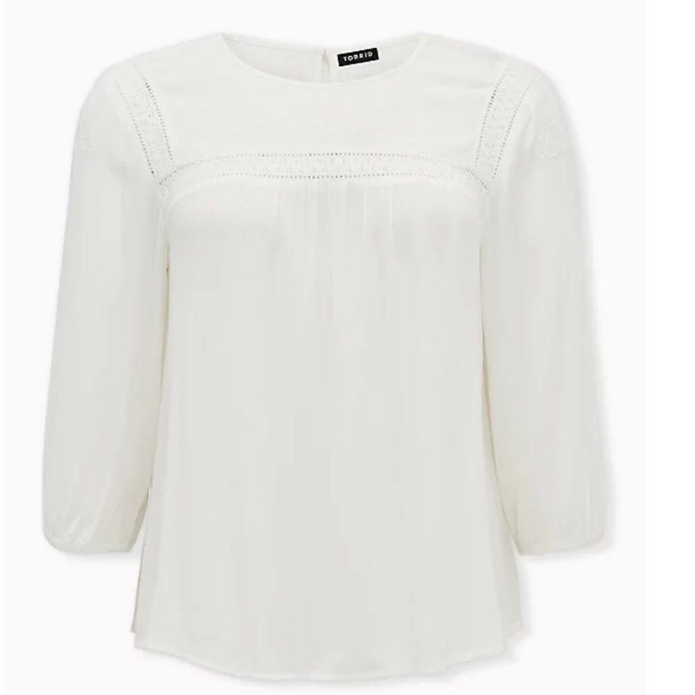 NWT Torrid 3X White Crinkle Gauze Embroidered Top